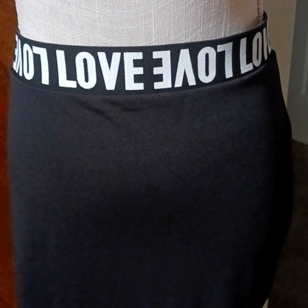 New Olivia Rose Black Skirt